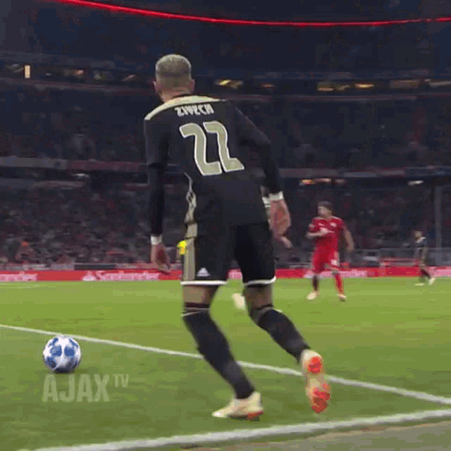 Ziyech cross pass from heaven